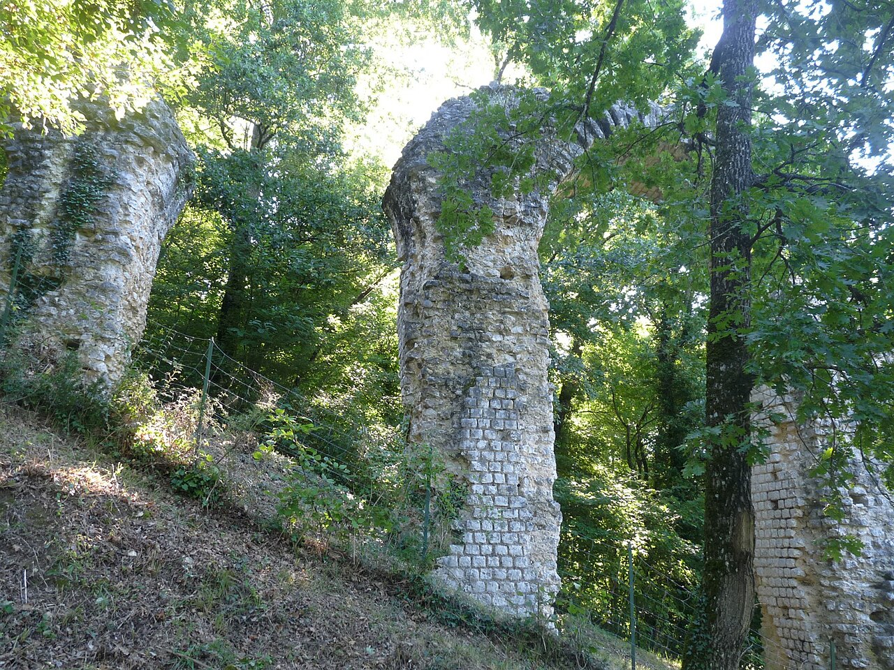 Aqueduc gallo-romain de Saintes à Fontcouverte